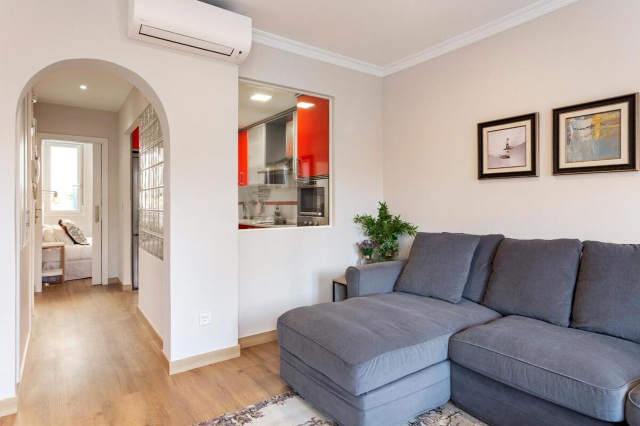 Elegant 1 Bedroom Apartment In The Heart Of Centro Madrid Bagian luar foto