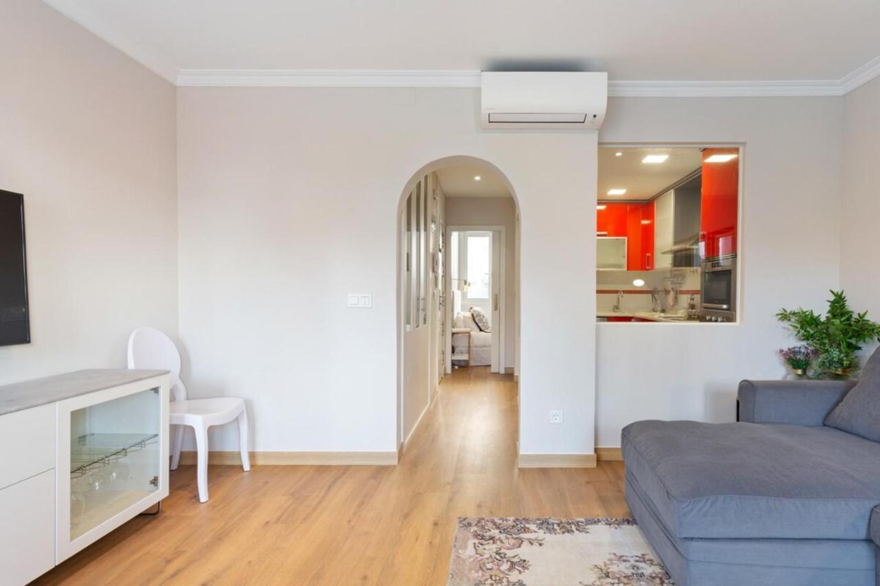 Elegant 1 Bedroom Apartment In The Heart Of Centro Madrid Bagian luar foto