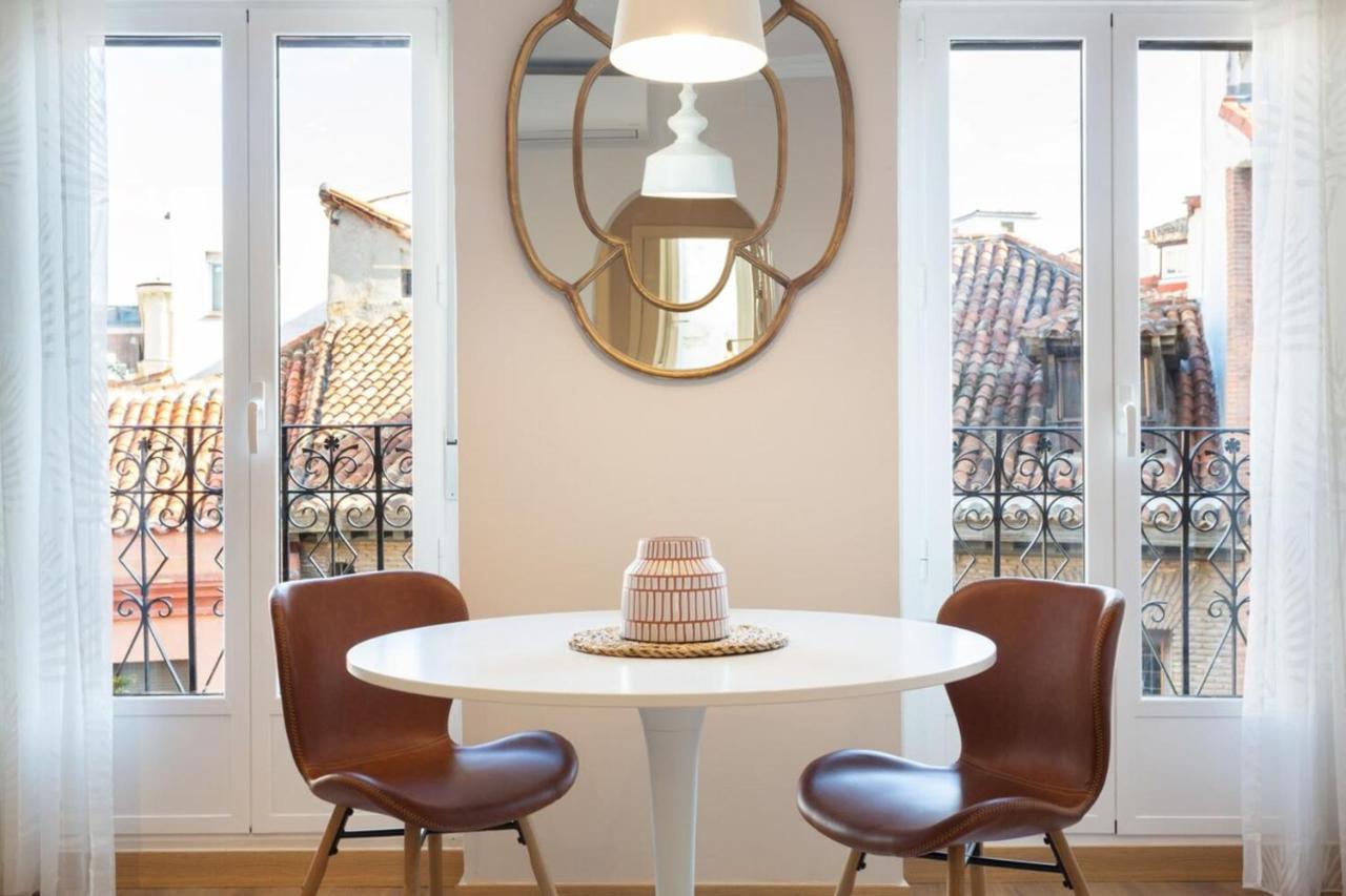 Elegant 1 Bedroom Apartment In The Heart Of Centro Madrid Bagian luar foto