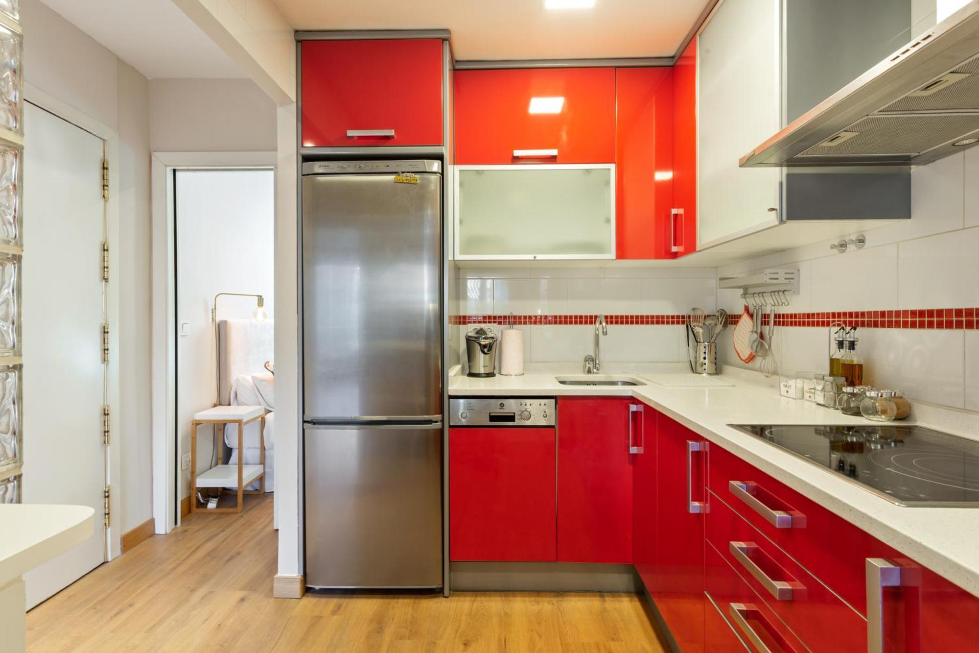 Elegant 1 Bedroom Apartment In The Heart Of Centro Madrid Bagian luar foto