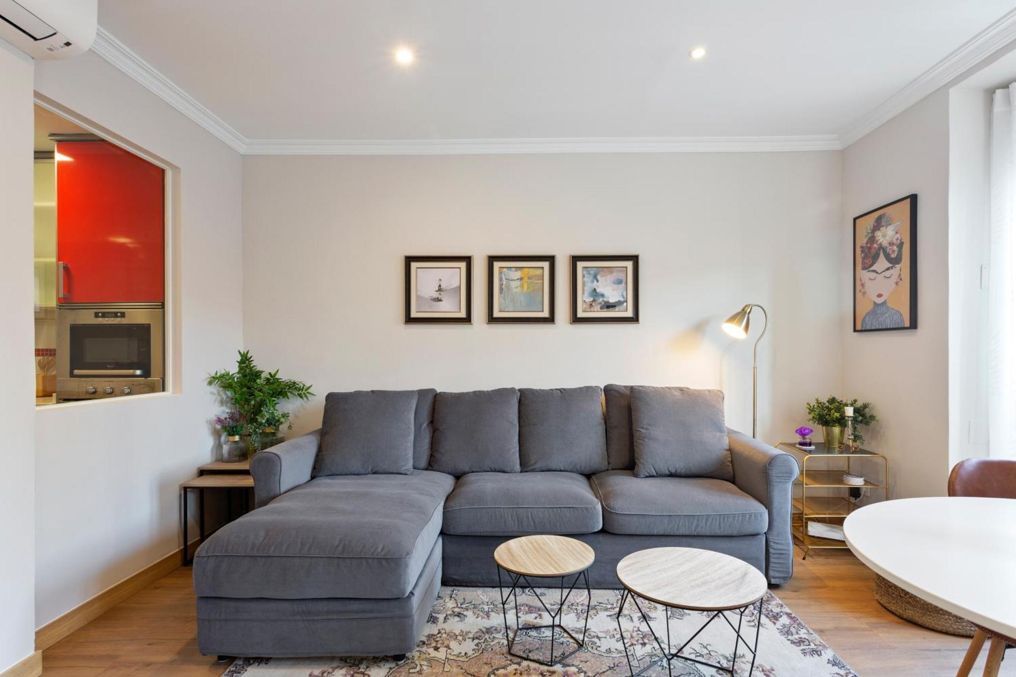 Elegant 1 Bedroom Apartment In The Heart Of Centro Madrid Bagian luar foto