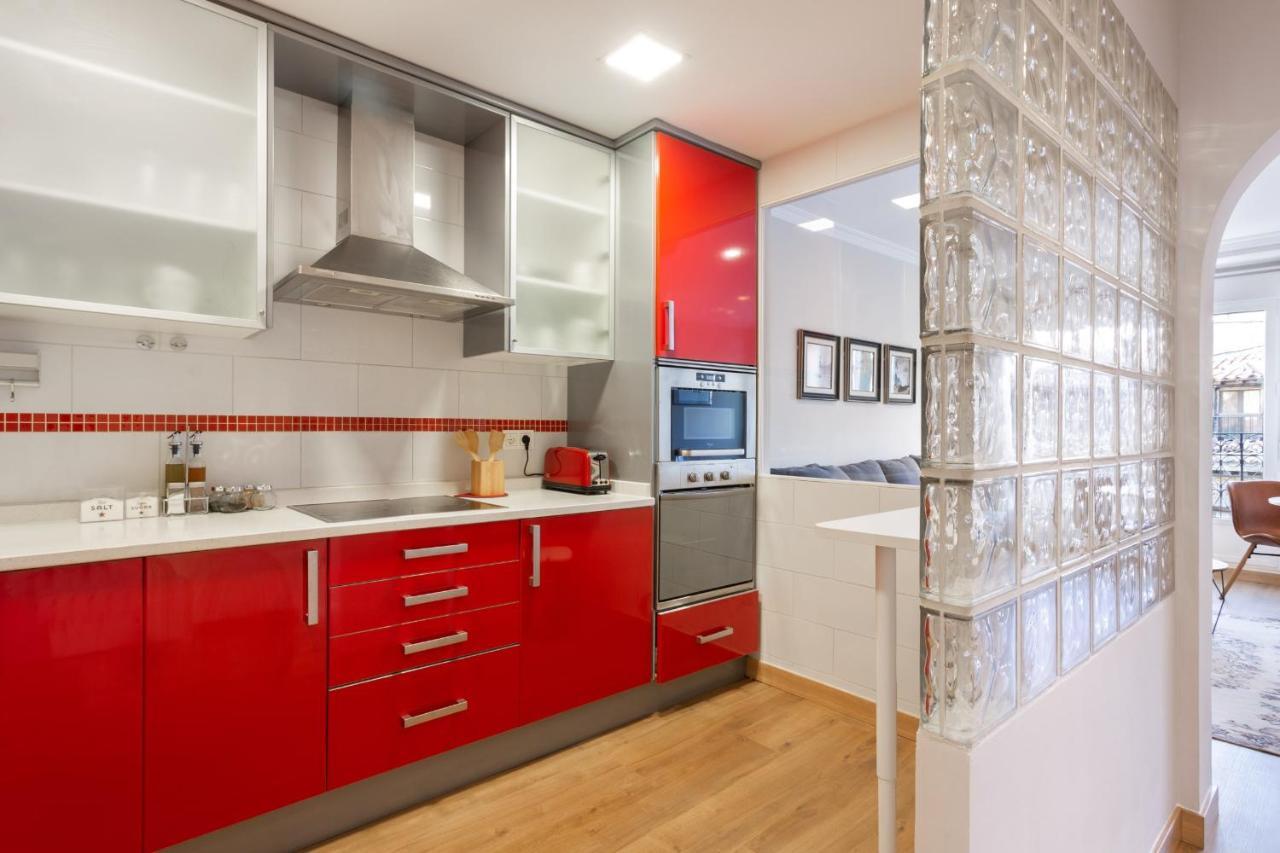 Elegant 1 Bedroom Apartment In The Heart Of Centro Madrid Bagian luar foto