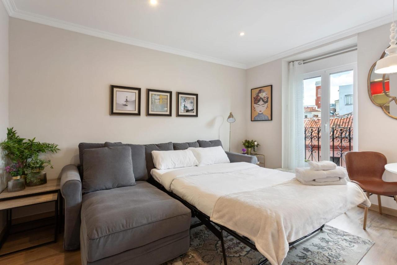 Elegant 1 Bedroom Apartment In The Heart Of Centro Madrid Bagian luar foto